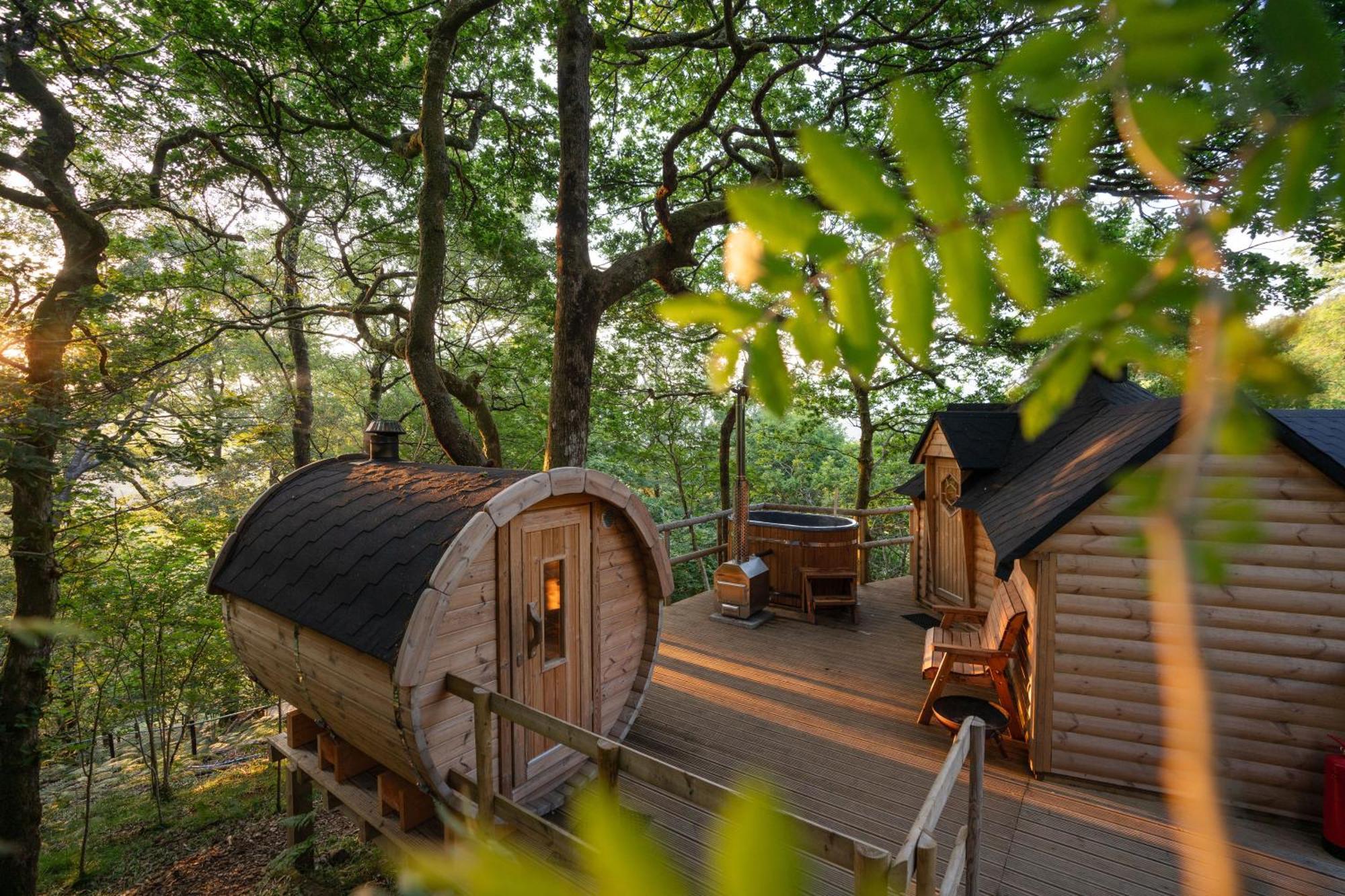 Chestnut Tree House With Hot Tub & Sauna บาร์มัธ ภายนอก รูปภาพ