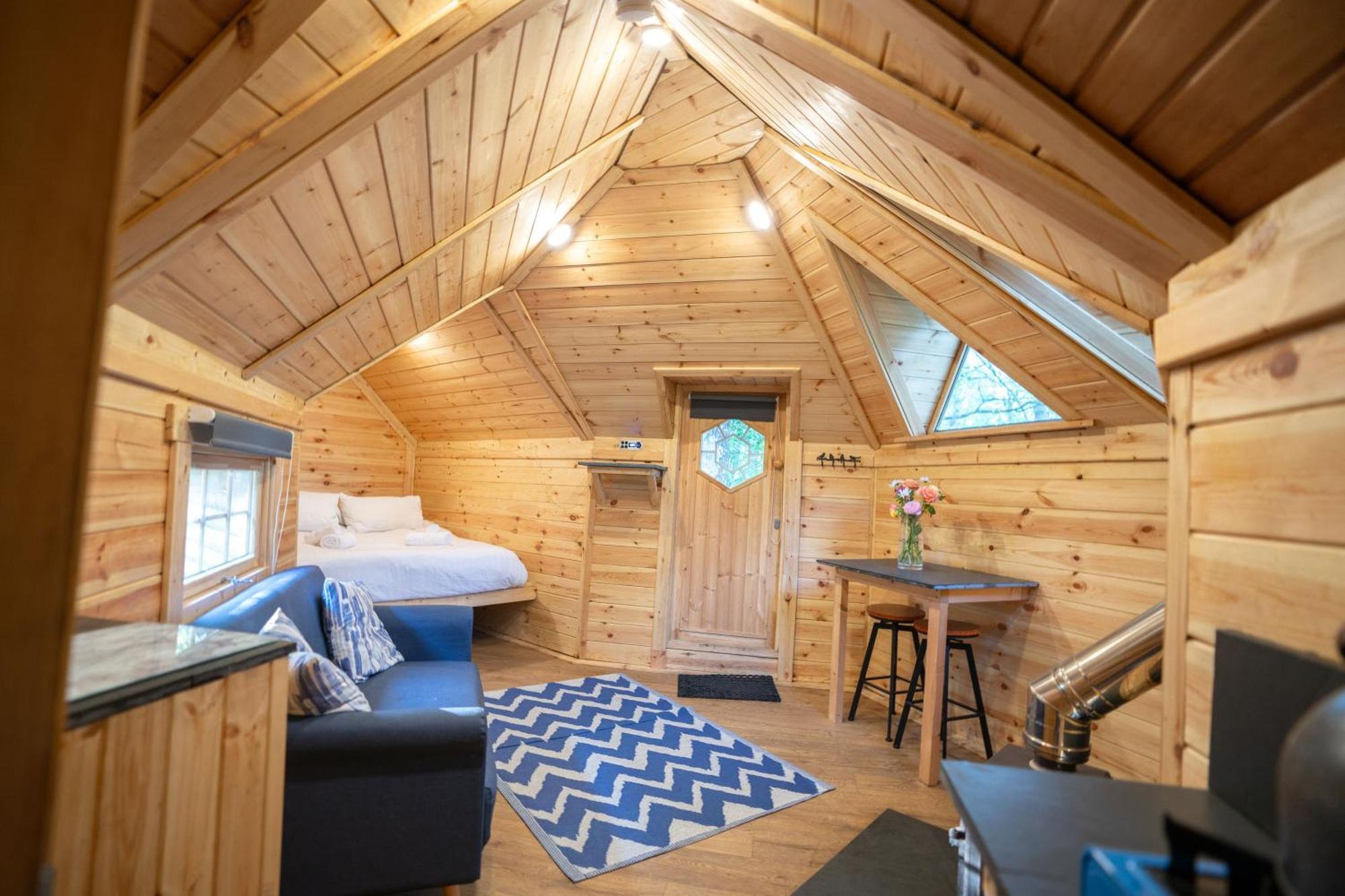 Chestnut Tree House With Hot Tub & Sauna บาร์มัธ ภายนอก รูปภาพ
